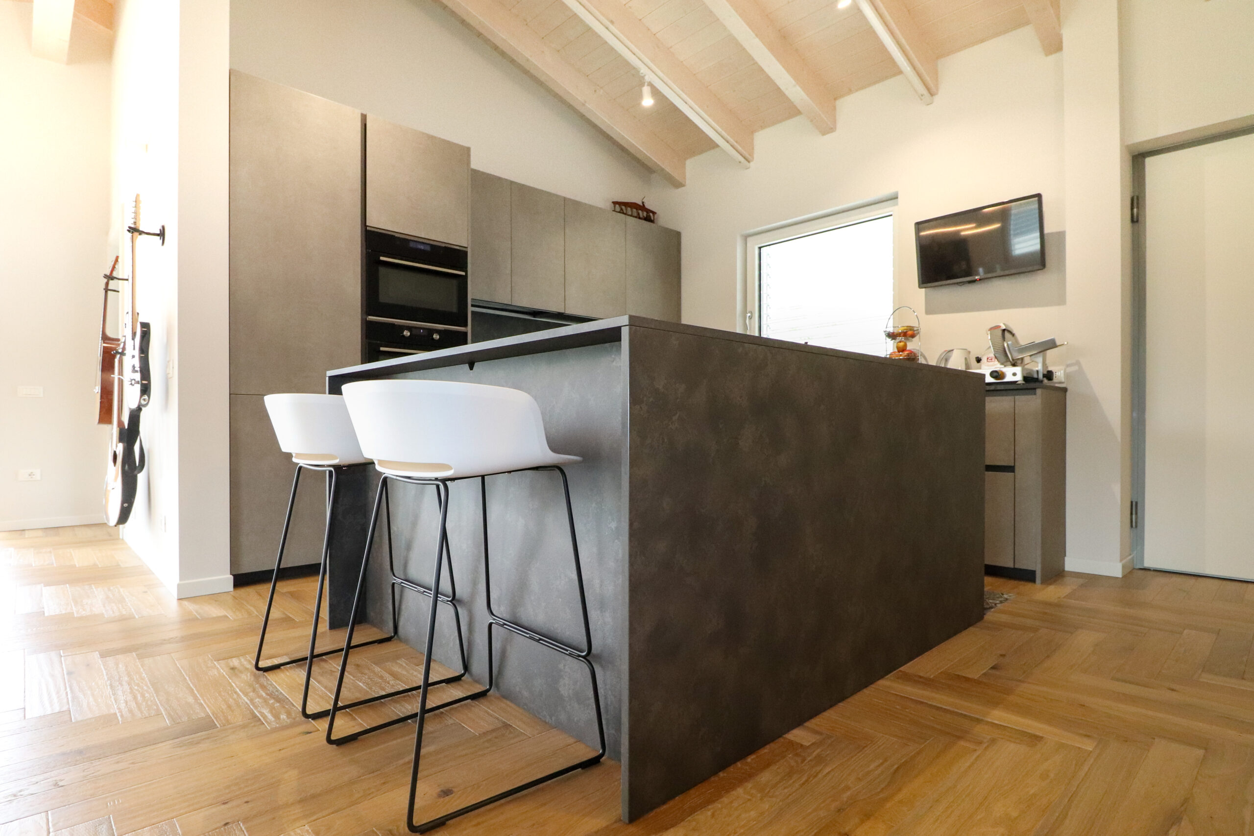 Close up sull'isola della cucina Zecchinon